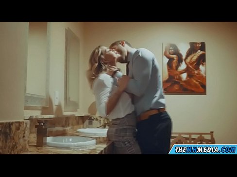 ❤️ Kad krūtiska blondīne pavedina tevi publiskā tualetē ️❌ Kaltais porno pie mums lv.tuberxxx.ru ❌️❤